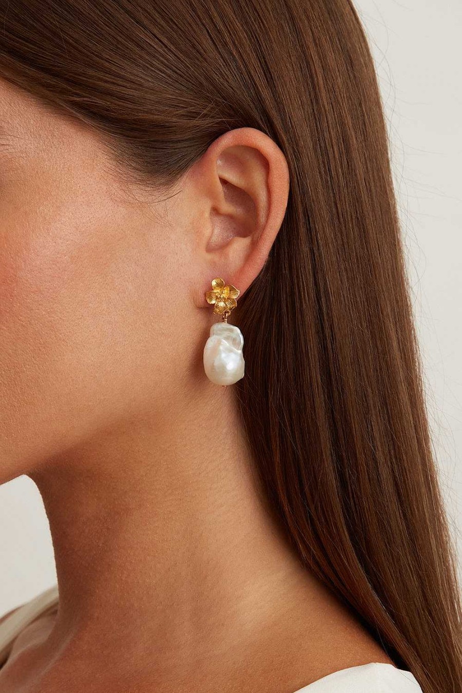 Jewelry Chan Luu | Gold Hibiscus Pearl Drop Earrings