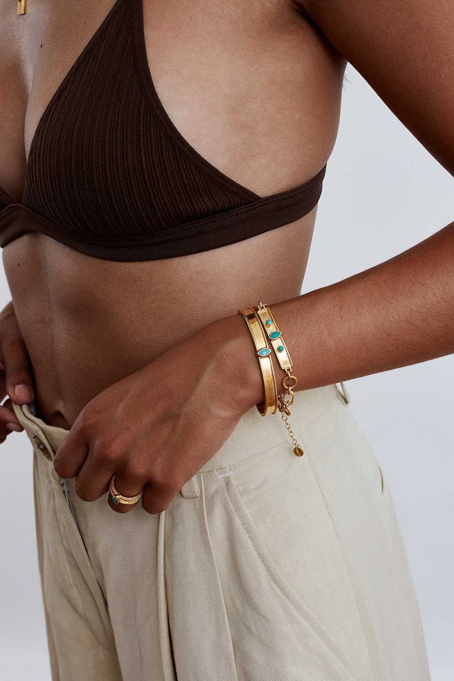 Jewelry Chan Luu | Helena Cuff Gold